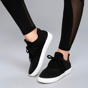 Steve Madden lancer sneakers